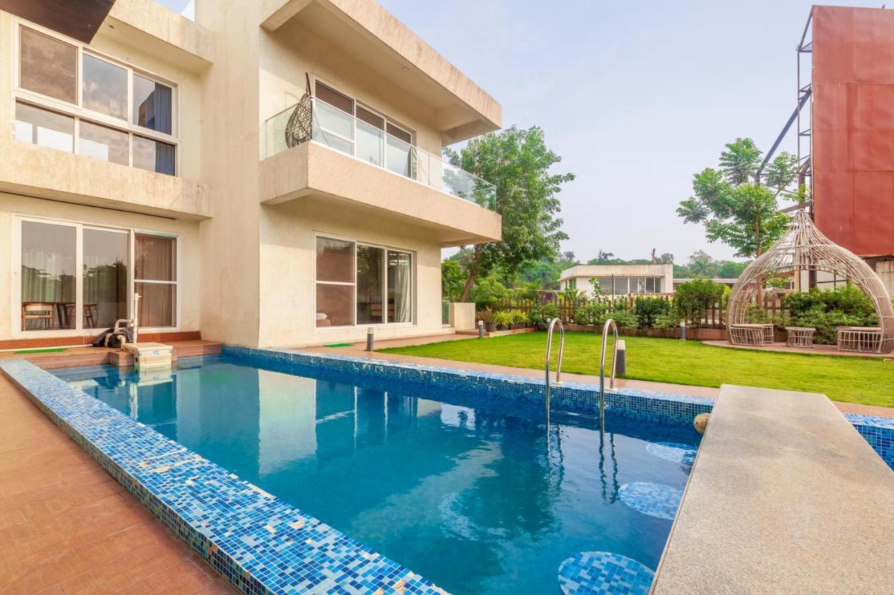 Villa Azul By Stayvista, Offering A Snooker Table, Terrace, Swimming Pool & A Spacious Lawn With A Charming Gazebo For A Perfect Getaway โลนาวาลา ภายนอก รูปภาพ