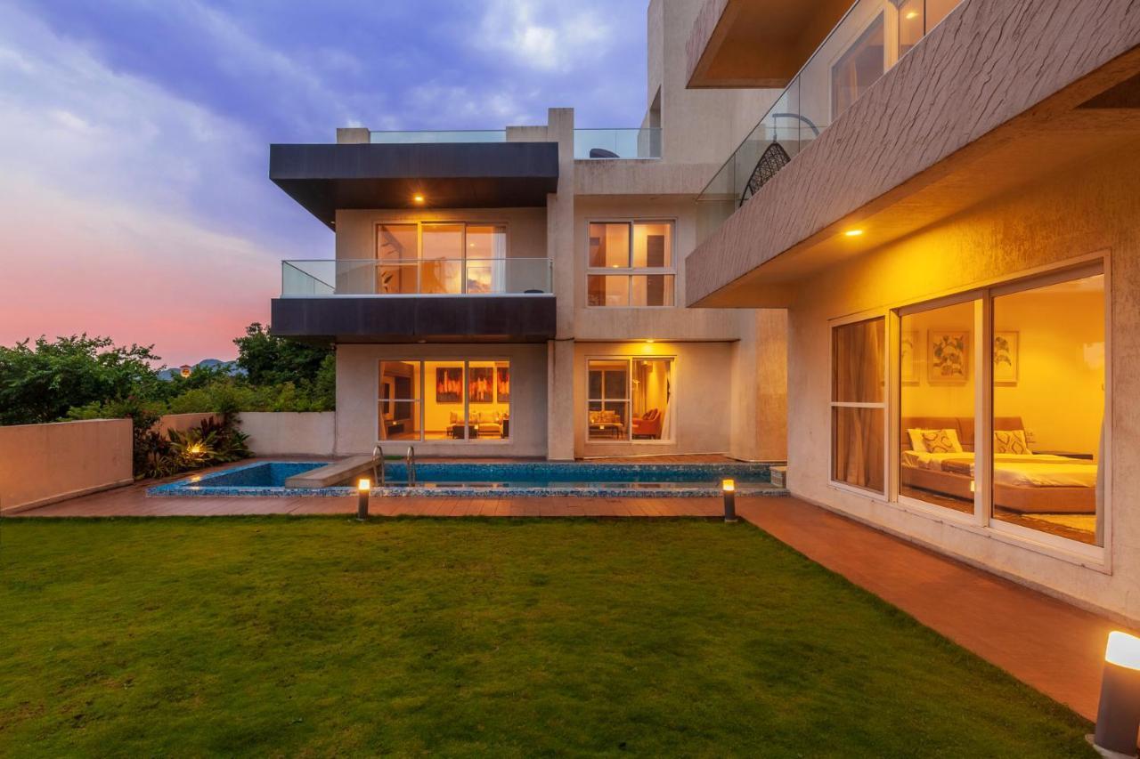 Villa Azul By Stayvista, Offering A Snooker Table, Terrace, Swimming Pool & A Spacious Lawn With A Charming Gazebo For A Perfect Getaway โลนาวาลา ภายนอก รูปภาพ