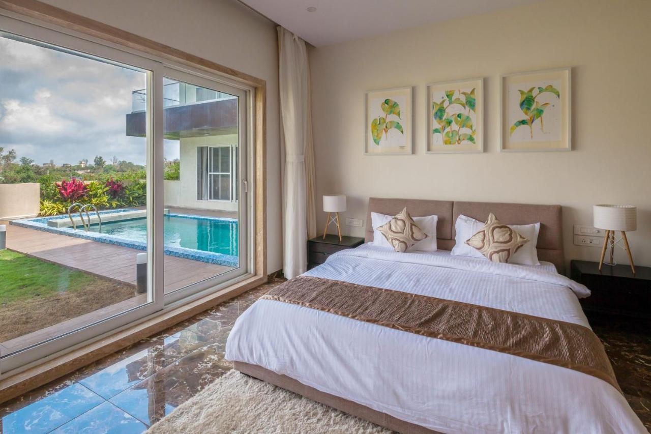Villa Azul By Stayvista, Offering A Snooker Table, Terrace, Swimming Pool & A Spacious Lawn With A Charming Gazebo For A Perfect Getaway โลนาวาลา ภายนอก รูปภาพ